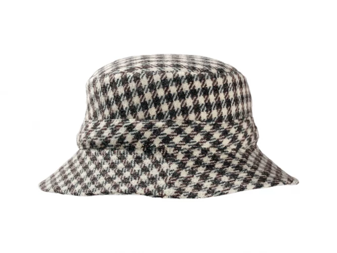 Bucket Hut Irish Wool