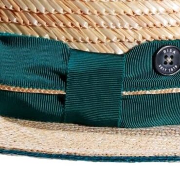 Sommerhut Canotier mit grünem Rebsband und Strohgarnitur