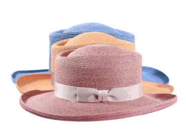 Breitrandiger Sommerhut aus 100 % Hanf in Apricot, Pink und Ciel mit elegantem Rebsband