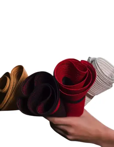 Damencloche aus Bast in vier Farbvarianten mit rollbarer Funktion