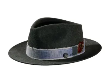 Fedora Bogart Stichelhaar mit Jeans-Hutband und Feder, handgefertigt in der Schweiz