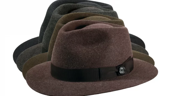 Fedora City Stichelhaar meliert – Risa Handarbeit Schweiz