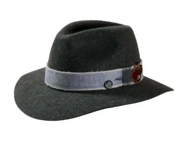 Fedora Traveler Haarfilz dunkelgrau mit Jeans-Hutband und Feder, handgefertigt in der Schweiz.