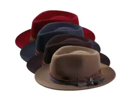 Fedora Filzhut „Ebony-Pearl“ – Handarbeit mit Ebenholzperlen