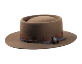 Vaquerohut Hazienda in Schlamm mit Jeans-Garnitur und Perlen