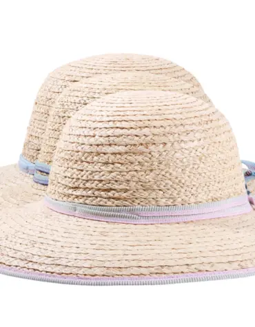 Damen Sommerhut Cloche Raffiastroh mit schmalem Hutband und Krempeneinfassung.
