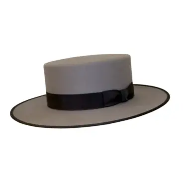 Vaquero Filzhut mit flacher Krone und Rebsband als Garnitur