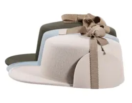 Cap Wollfilz mit Ohrenklappen in Elfenbein, Blau und Moosgrün