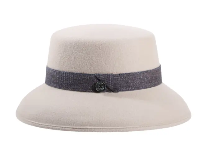 Cloche Wolle Teo Cotone in Elfenbein, Blau und Moos – Handmade Schweiz